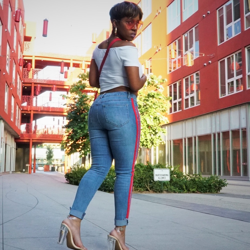 Jeans - Picture 3 of 3